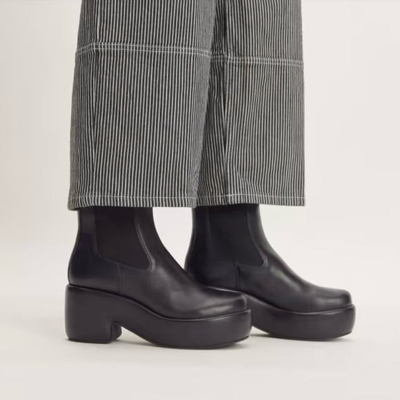 NEW Everlane Black Puffa Chunky Platform Y2K 90s Short Boot in Size 5 - Picture 4 of 14